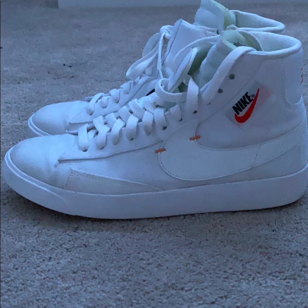 nike blazer mid